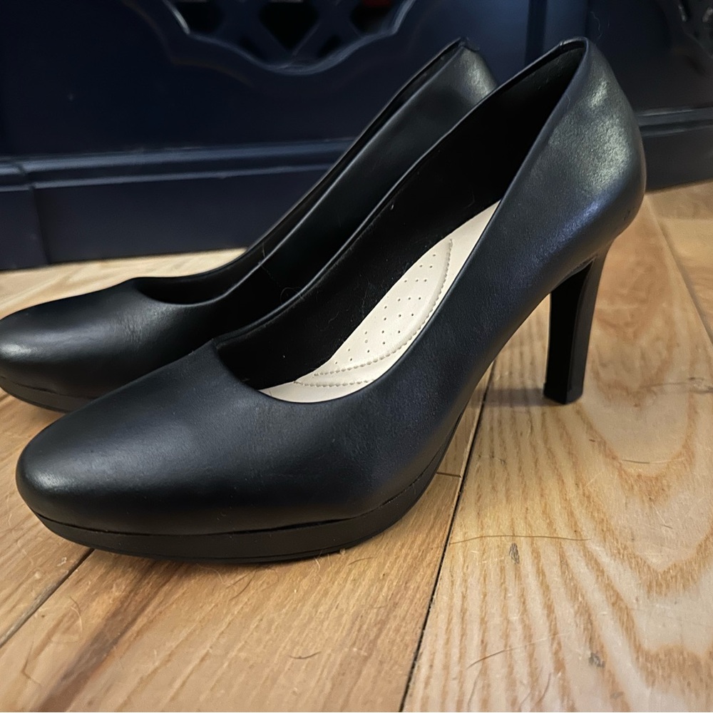 Clarks Ambyr Joy High-Heeled Comfort Pumps size 8 - Picture 8 of 9
